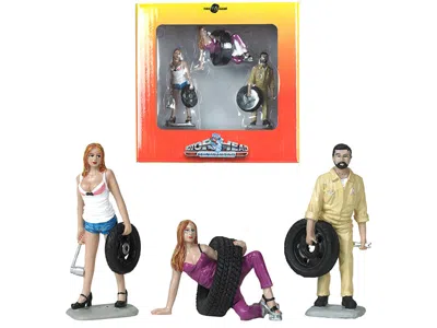 Motorhead Miniatures Val, Meg And Gary Tire Brigade 3 Piece Figurine Set 1/24 By