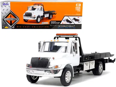 Jada International Durastar 4400 Flatbed Tow Truck White 1/24 Diecast Model By