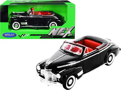 Welly 1-24 Scale Special Deluxe Convertible 1941 Chevrolet Diecast Model Car With Interior Nex Models Blac