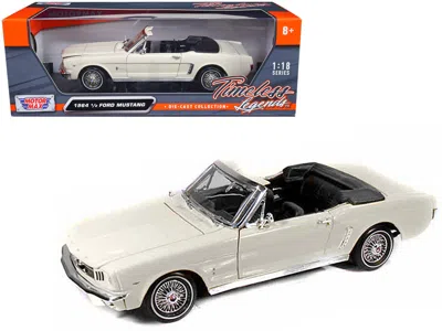 Motormax 1 By 18 1964 1 By 2 Ford Mustang Convertible Diecast Model Car, Cream