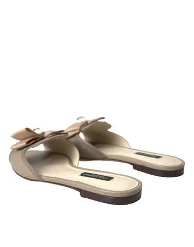 Dolce & Gabbana Beige Logo Pearl Flats Sandals Slides Shoes In Beige