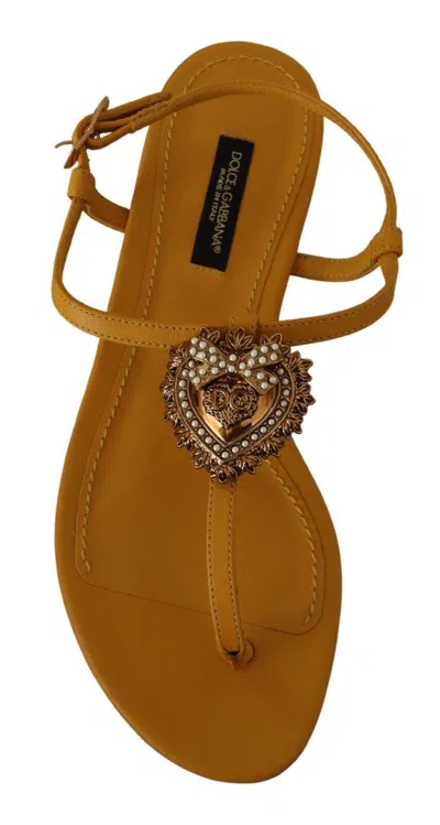 Dolce & Gabbana Mustard T-strap Flat Sandals With Heart Embellishment In Yellow