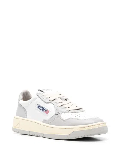 Autry Logo Low Woman Sneakers In Gray