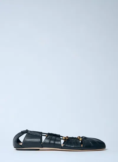Chloé Luna Ballerinas With Gold-tone Accents And Pleated Design In Black