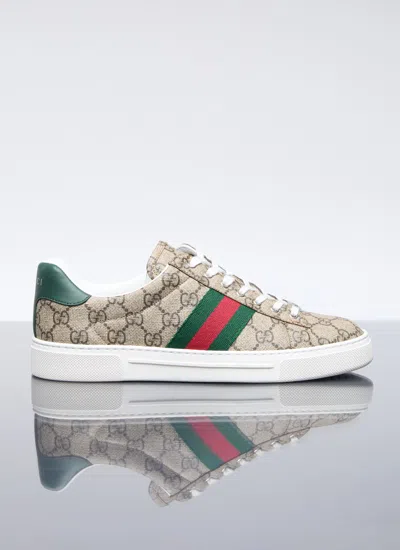 Gucci Ace Gg Supreme Bees Sneakers In Cream