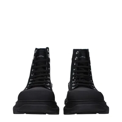 Alexander Mcqueen Tread Slick Boots In Black