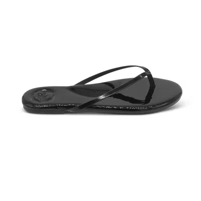 Solei Sea Women's Indie Sandal In Black Patent In Multi