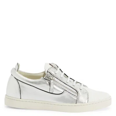 Giuseppe Zanotti Nicki Metallic Sneakers In Black
