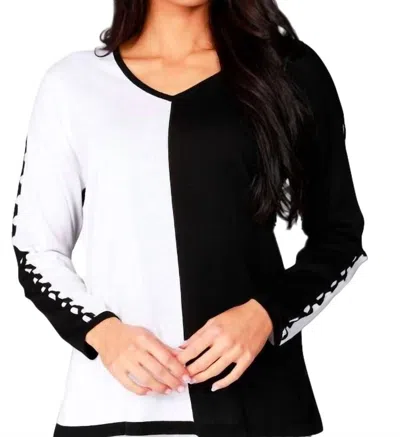 Angel Color Block V-neck With Detail Sleeve In Black/white In Multi