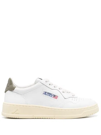 Autry Classic Low-top Sneakers With Logo Patches In Wht/cvrt Gr