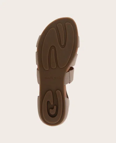 Gentle Souls - Lennon Nubuck Fisherman Sandal In Mushroom Nubuck