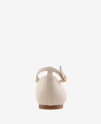 Kenneth Cole Juliet Leather Bow T-strap Flat In Sand Leather