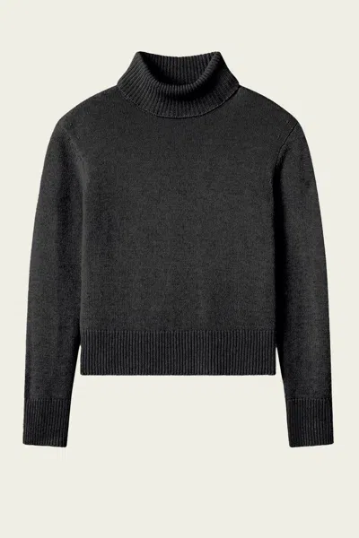 FRAME CLEAN TURTLENECK SWEATER IN CHARCOAL HEATHER 