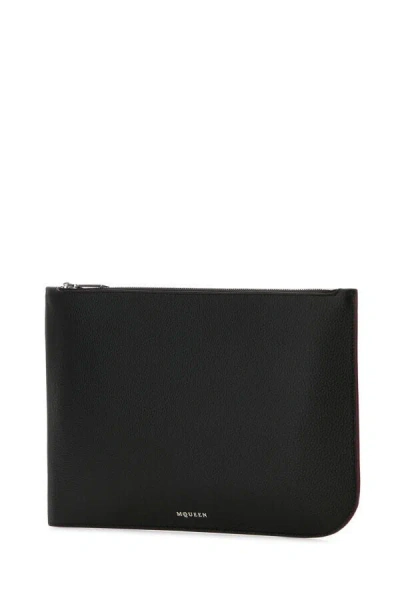 Alexander Mcqueen Men Black Leather Large Sling Pouch In Black