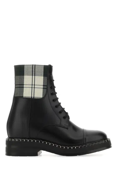 Chloé Leather Boots With Fabric Inserts And A Rounded Toe