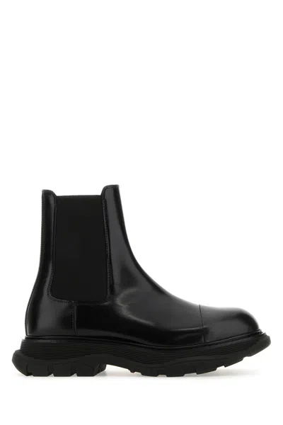 Alexander Mcqueen Man Black Leather Chelsea Float Ankle Boots