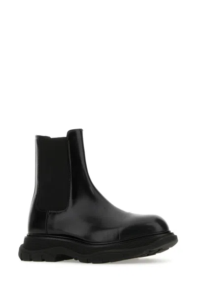 Alexander Mcqueen Man Black Leather Chelsea Float Ankle Boots