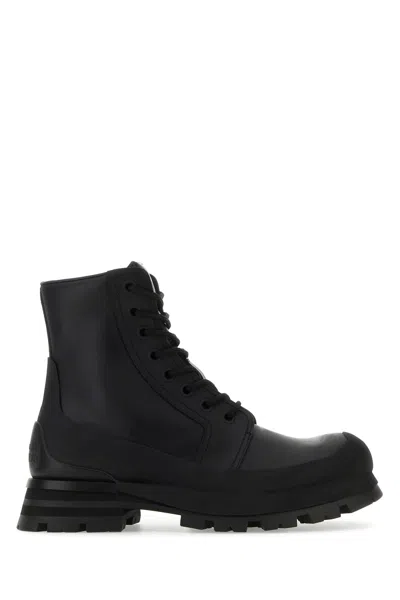 Alexander Mcqueen Alexander Mc Queen Wander Black Leather Boot In Black