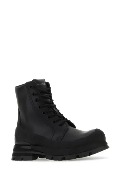 Alexander Mcqueen Alexander Mc Queen Wander Black Leather Boot In Black