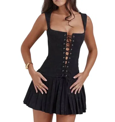 Productseeker Embroidered Pleated Corset Dress In Black In Black