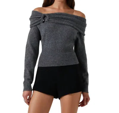 Astr The Label Wylie Off-the-shoulder Sweater In Pink