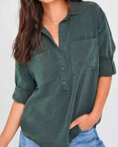 Bella Dahl Pullover Placket Shirt In Dark Forest In Multi