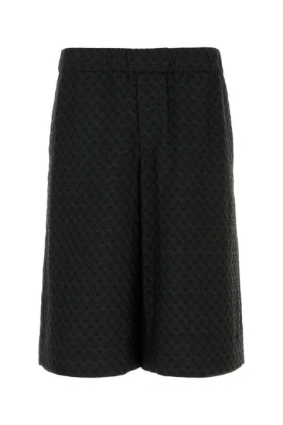 Alexander Mcqueen Skull Jacquard Pattern Shorts In Black