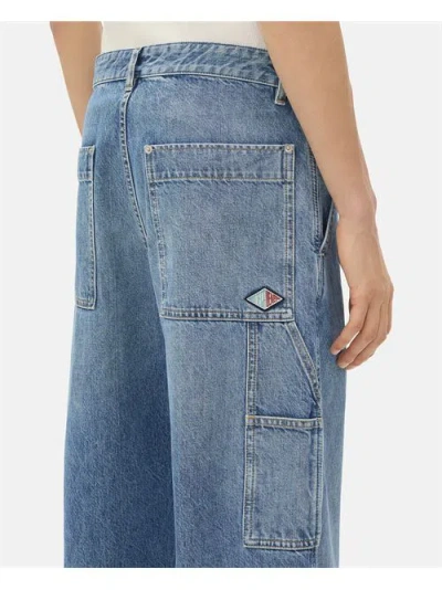 Bottega Veneta Hose Aus Bedrucktem Leder Mit Denim-effekt In Blue