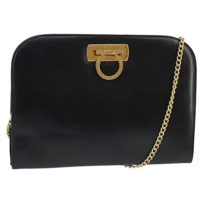 Pre-owned Ferragamo Gancini Leather Shoulder Bag () In Black