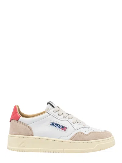 Autry Medalist Low Sneaker In White