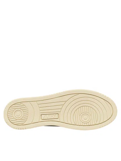 Autry Medalist Low Sneaker In White