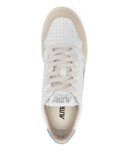 Autry Medalist Low-top Womans Sneakers