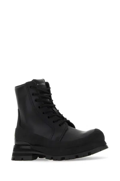 Alexander Mcqueen Alexander Mc Queen Wander Black Leather Boot In Black