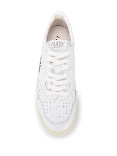 Autry Medalist Low White Sneakers With Suede Inserts And Tonal Heel Tab In Leather Man