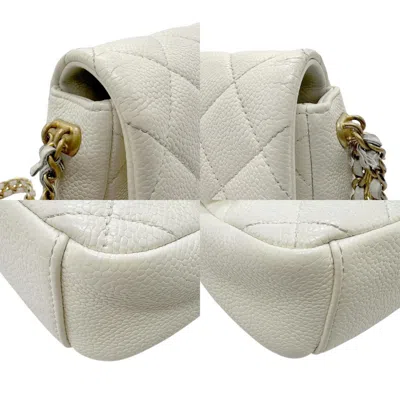 Pre-owned Chanel Gold Off-white Caviar Leather Shoulder Bag () In Gold, Off-white