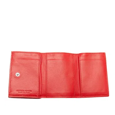 Pre-owned Bottega Veneta Red Color Leather Wallet (tri-fold) ()