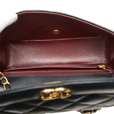 Pre-owned Chanel Black Leather Shoulder Bag ()