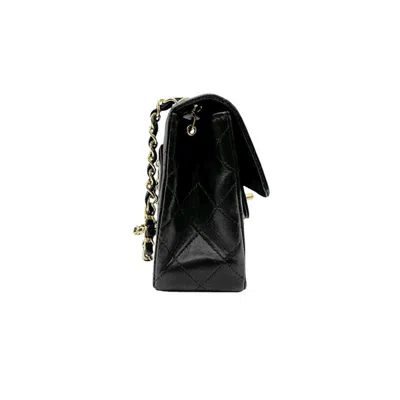 Pre-owned Chanel Navy Leather Shoulder Bag ()