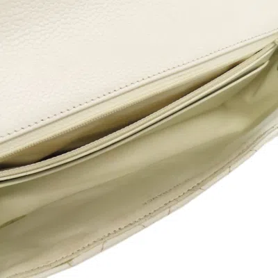 Pre-owned Chanel White Caviar Leather Shoulder Bag ()