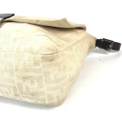 Pre-owned Fendi Beige Canvas Leather Shoulder Bag ()