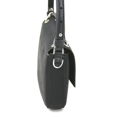 Pre-owned Fendi Black Silk Leather Shoulder Bag ()