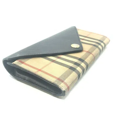 Pre-owned Burberry Beige Navy Leather Long Wallet (bi-fold) () In Beige, Navy