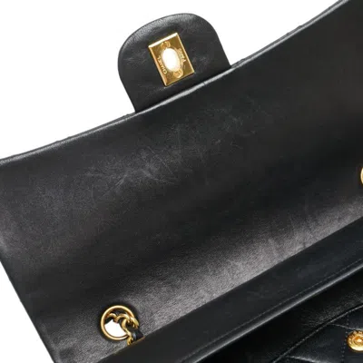 Pre-owned Chanel Black Handbag Shoulder Bag ()