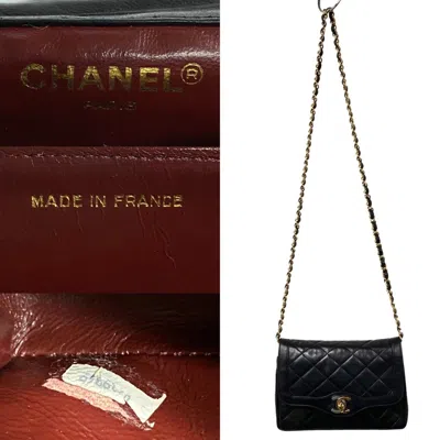 Pre-owned Chanel Black Leather Shoulder Bag ()