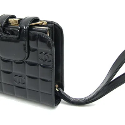 Pre-owned Chanel Black Patent Leather Wallet (bi-fold) ()