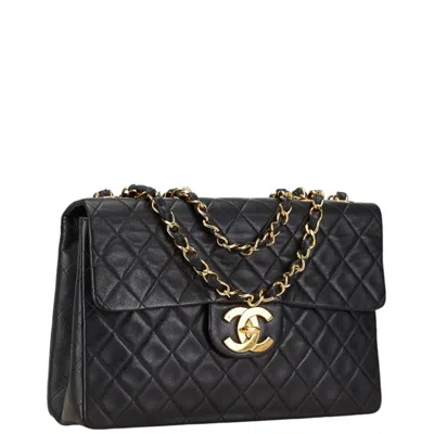 Pre-owned Chanel Black Shoulder Bag ()