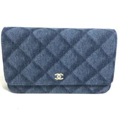Pre-owned Chanel Blue Denim Shoulder Bag ()