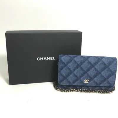 Pre-owned Chanel Blue Denim Shoulder Bag ()