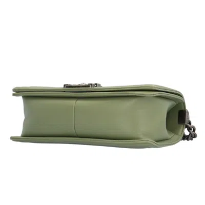 Pre-owned Chanel Green Leather Shoulder Bag ()