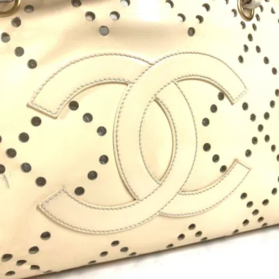 Pre-owned Chanel Ivory Shoulder Bag Tote Bag ()